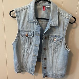 SOLD 3/$20 H&M Denim Vest
